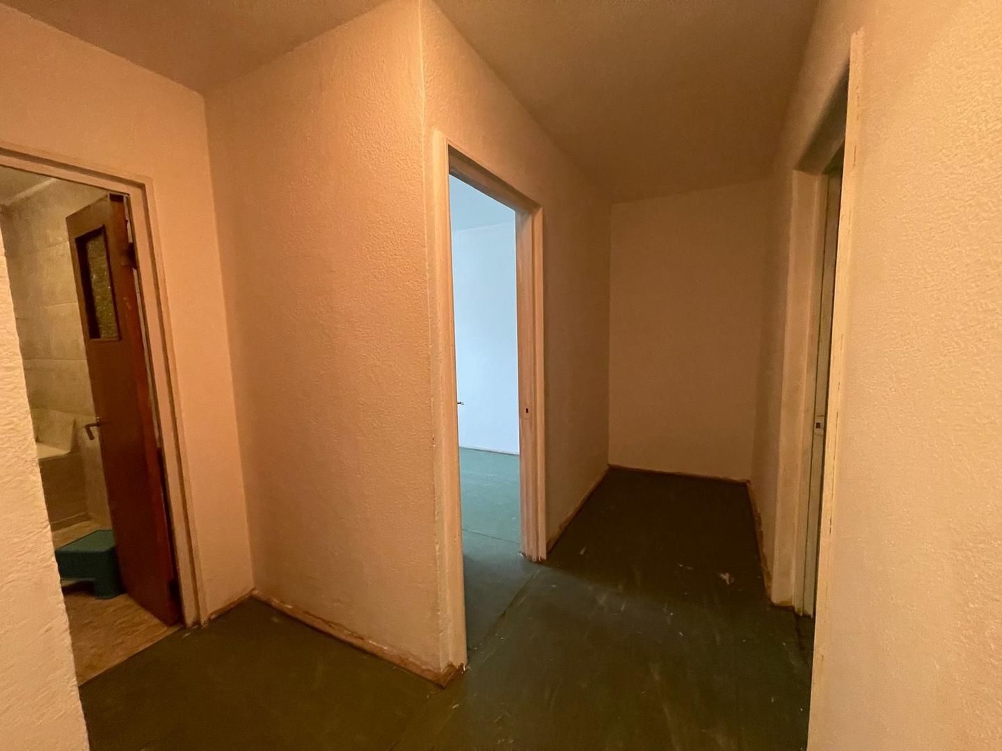 AP. 3 CAMERE PIATA SUDULUI, BUCATARIE INCHISA, METROU 10 MIN, COMIS 0% - Poză 7