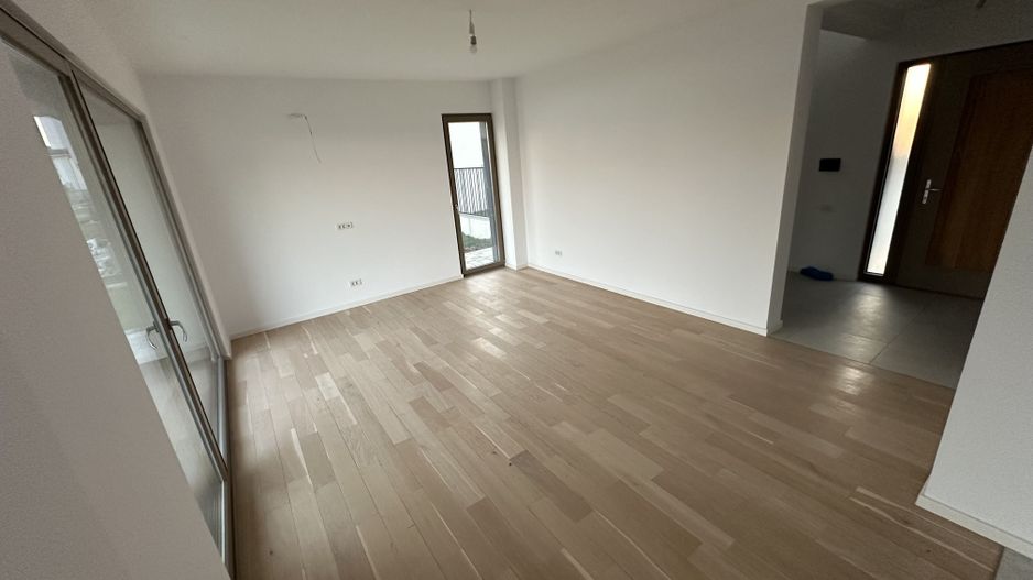 Casa cu 4 camere - Dumbravita - Poză 3