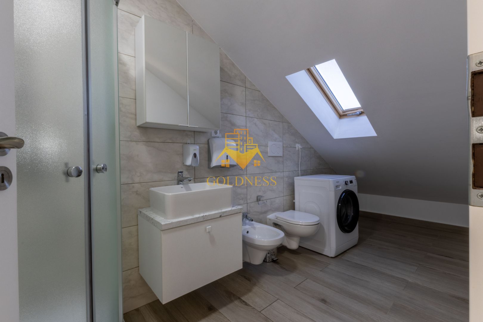 3 camere, modern, bloc nou, garaj,Europa zona Complex Luminia,Moldovan - Poză 5