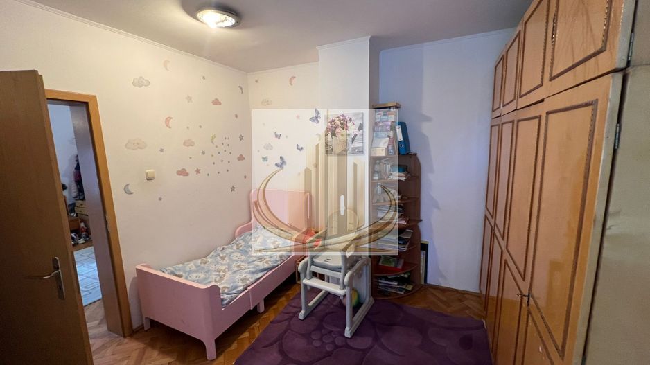 Casă spațioasă cu 2 apartamente, acces din 2 străzi – zona Lipovei - Poză 5