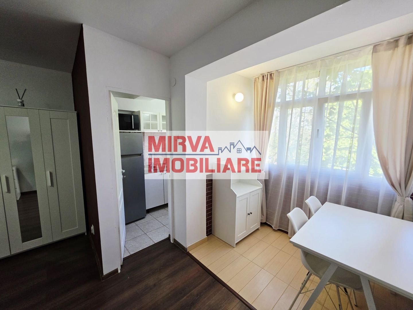 Prima închiriere! Garsonieră modernă Nord, mobilată complet - Poză 8