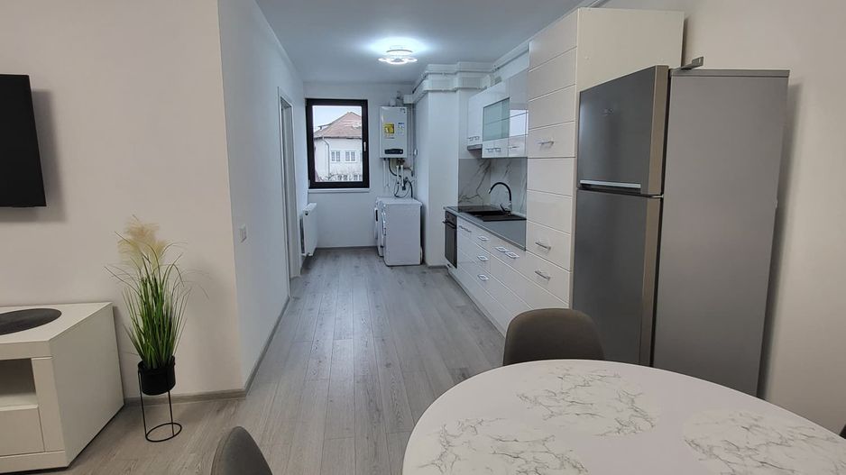 Apartament 2 camere, etaj 1 - zona Cetate - Poză 5