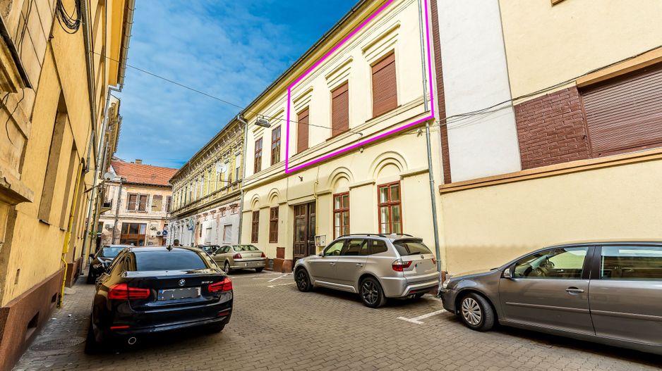 Apartament 3 camere, etaj 1, ultracentral (clădire cu 4 apartamente) - Poză 1