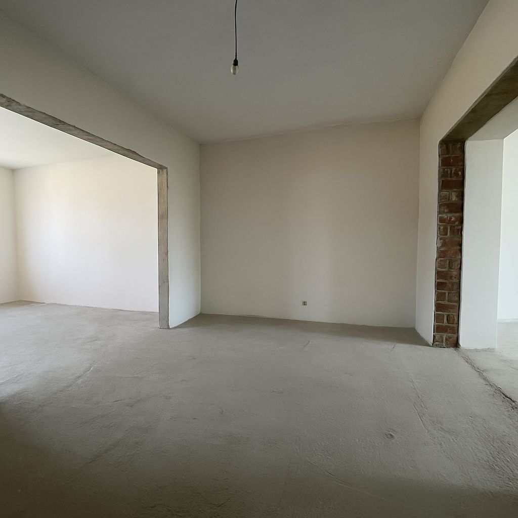 Casă spațioasă în Elisabetin - Poză 4