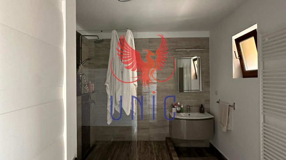 Casa, 4 camere, S+P+1E+M - Poză 32