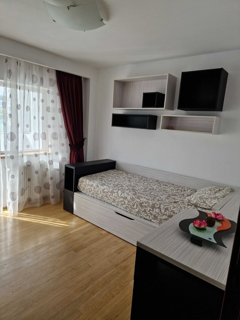 Apartament 4 camere zona Decebal Centru Civic - Poză 6
