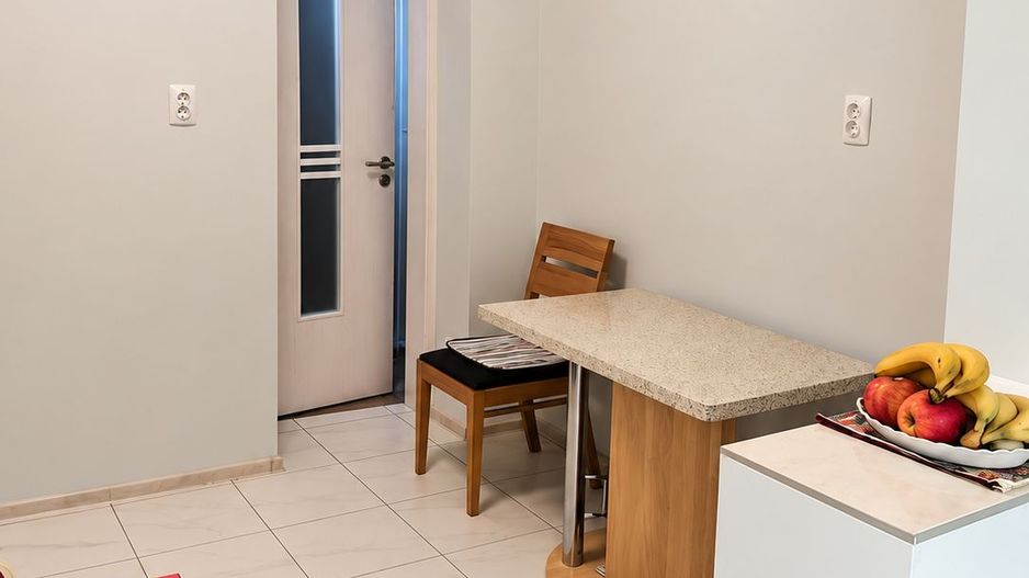 Girocului | 3 Camere | Centrala proprie | Mobilat | Etaj 2 | 2 Boxe + Garaj - Poză 5