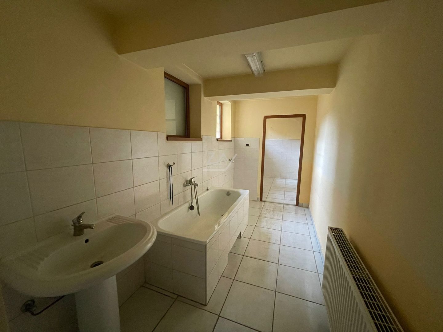 Casa individuala deosebita in zona Girocului - pozitie excelenta. Garaj dublu. - Poză 24