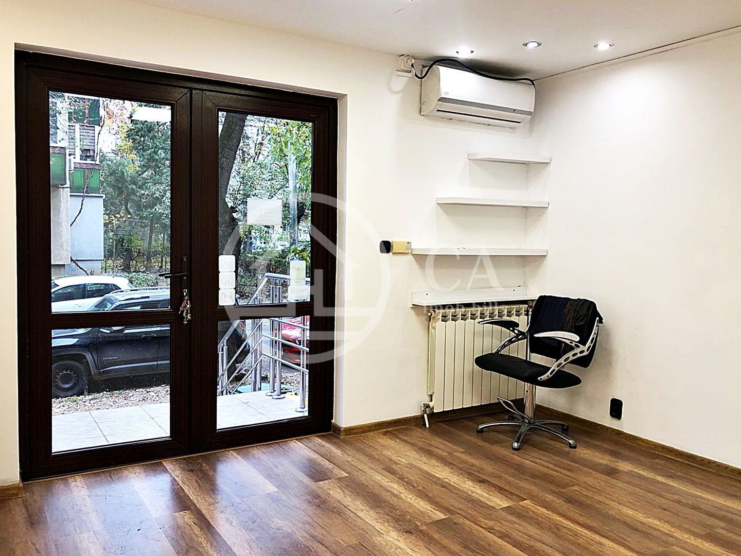 Spatiu comercial de vanzare in zona Decebal, Oradea - Poză 2