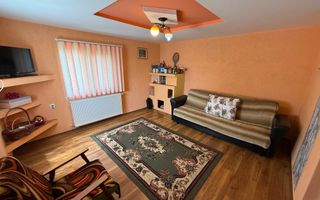 Vila construită in 2010 - P+1+pod - S=236 mp și curte 238 mp Campina! - Poză 10