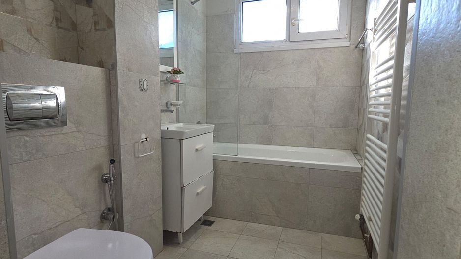 Apartament de vanzare 2 camere, zona Gemenii, Astra, Brasov - Poză 8