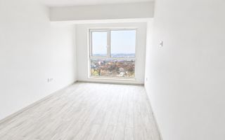 Apartament FINALIZAT 3 camere Dec 80 mp Copou 152000 euro - Poză 2