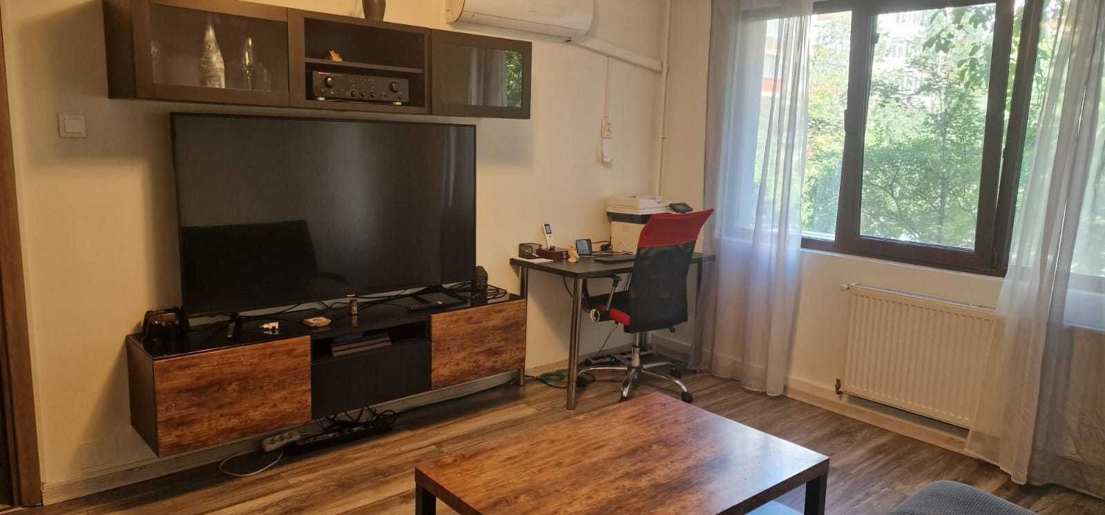 Apartament 3 camere de vanzare - Poză 1