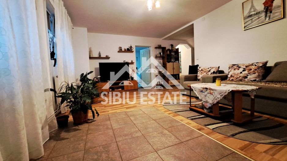 Casa Selimbar, pivnita mare, dormitor la parter - Poză 2