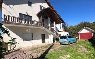 Vânzare casă Individuală 12 Camere la 5 minute de Castelul Bran - Poză 1