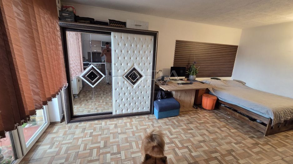 Apartament zona Florilor, complet mobilat, loc de parcare inclus. - Poză 4