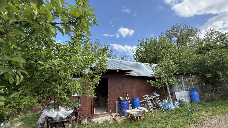 2 Case + teren 1390 mp langa parcul central Provita de Sus - Poză 23