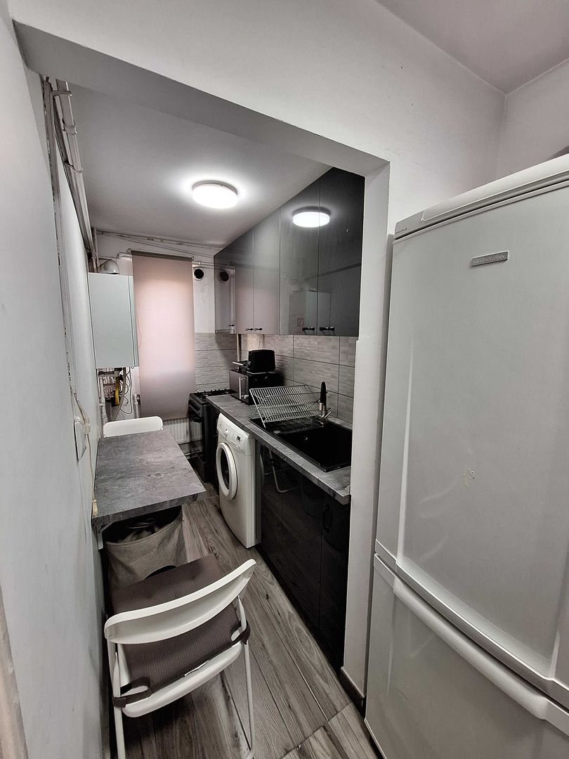 de vanzare Apartament 2 camere Lujerului - Poză 3