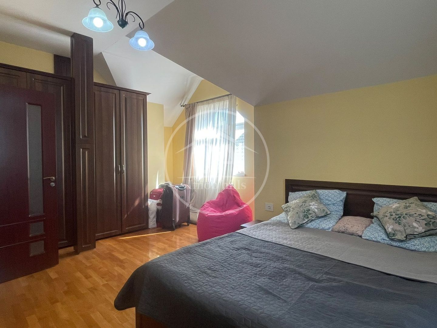 Casa de vanzare cu 4 camere in Oșorhei, Bihor - Poză 11