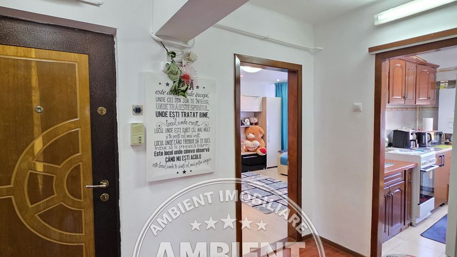 APARTAMENT CU 3 CAMERE, 75 MP, MOBILAT ȘI UTILAT – VASLUI, ULTRACENTRAL; - Poză 4