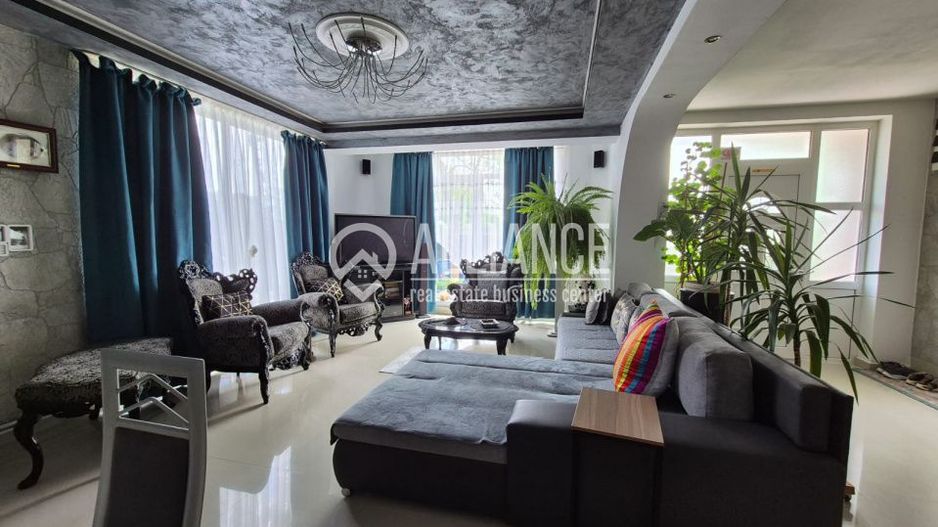 Eforie Nord (COD 02) - Pensiune 10 camere la doar 800 m de mare - Poză 1