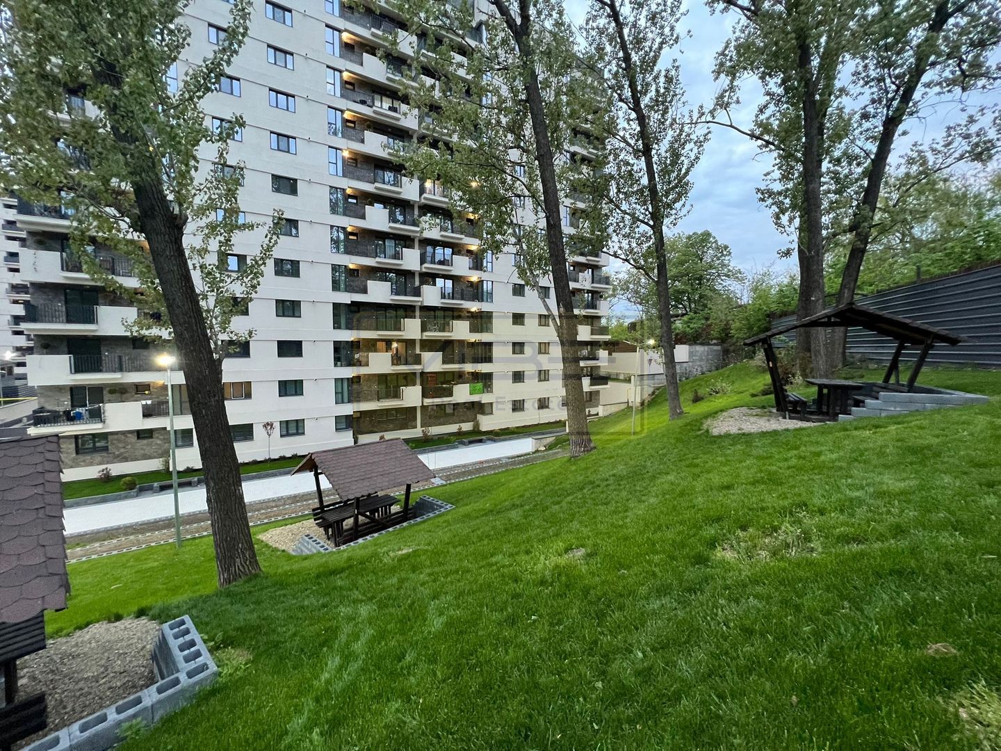 Apartament 1 camera modern Tatarasi  Evergreen Towers - Poză 1