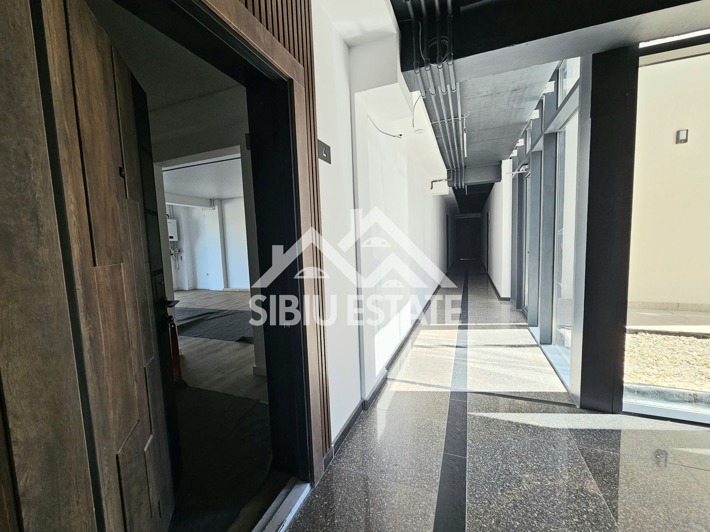 Apartament Premuim 3 camere garaj Sibiu central - Poză 16