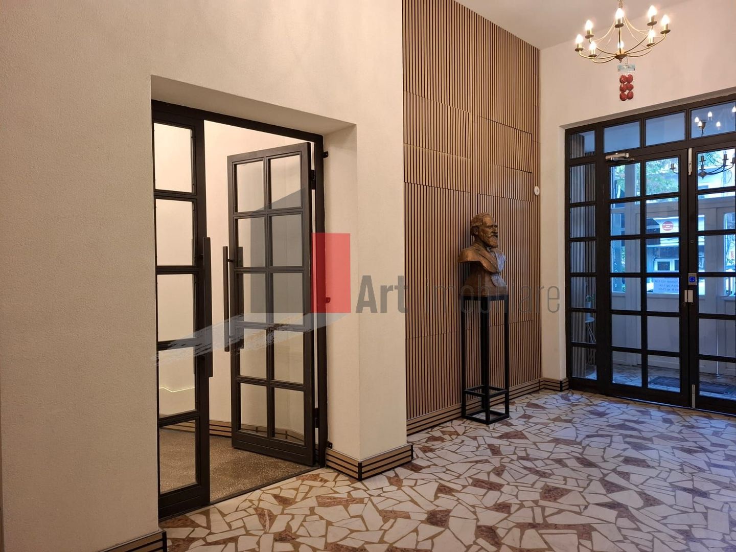 Apartamentul "SCARSITA" , bloc exclusivist, bloc nou - Poză 1