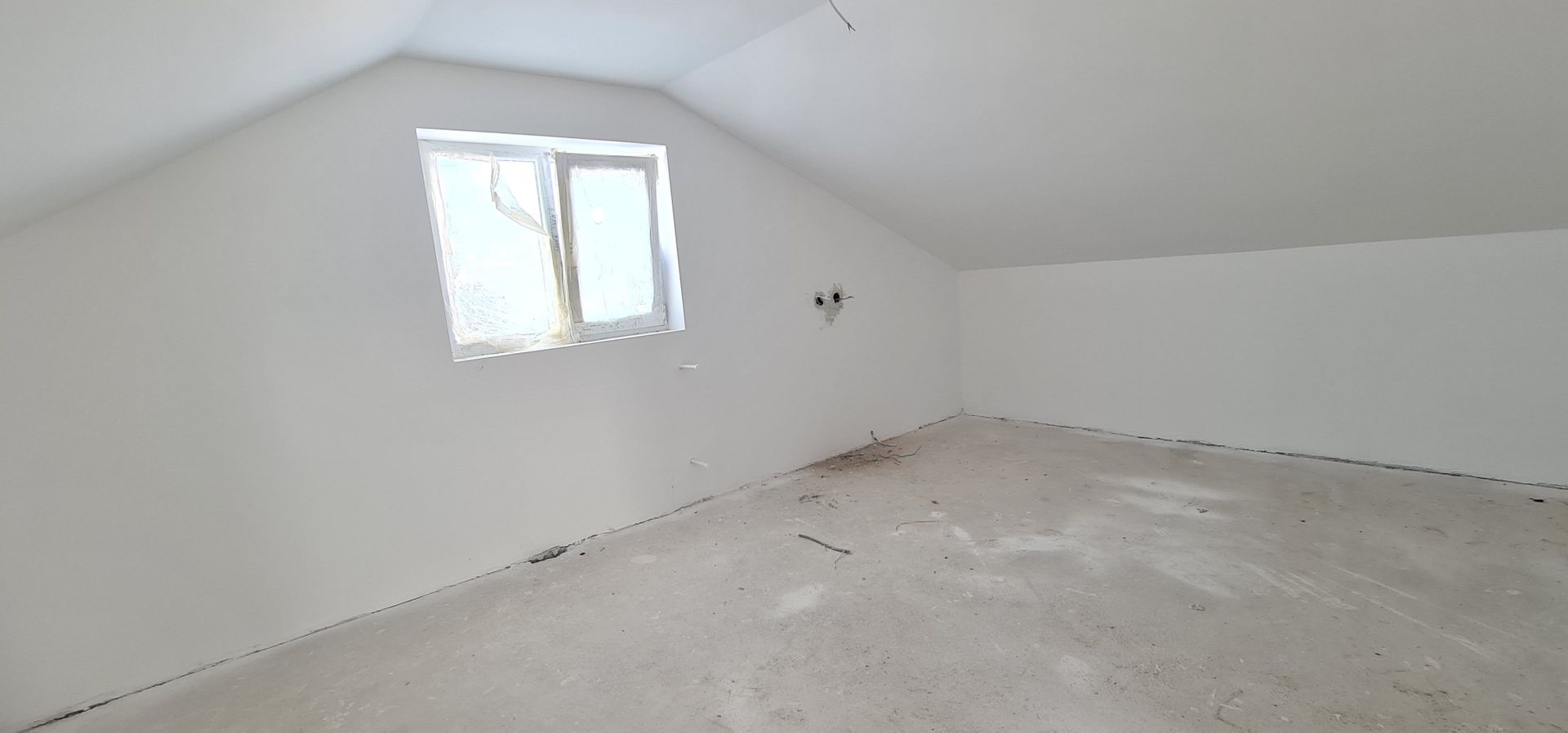 Casa individuala 5 camere cartier Izvor Tarlungeni - Poză 7