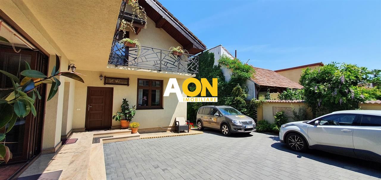 Casa 10 camere, ideala ca pensiune, zona Cetatii Alba Carolina - Poză 2