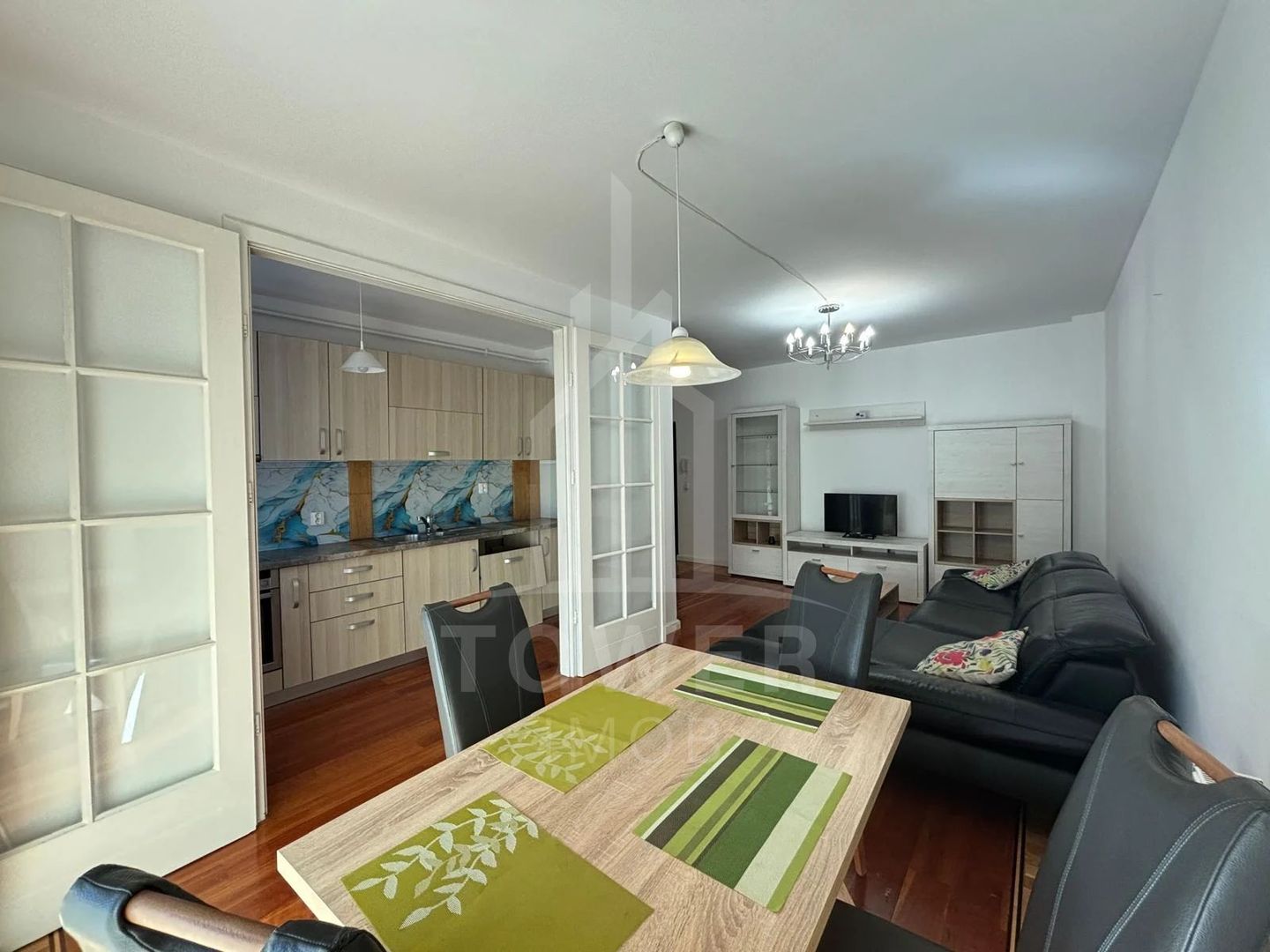 Vanzare  apartament cu 3 camere decomandat Lazaret, Sibiu! - Poză 2