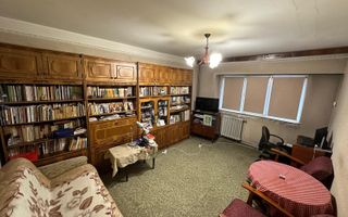 Apartament 3 camere, 2 bai, Bd. Independentei 204.000 euro - Poză 1