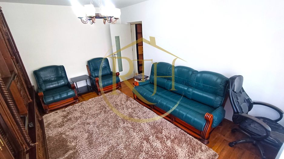 Apartament spatios cu 3 camere de inchiriat Calea Sagului, 420 e/luna - Poză 1