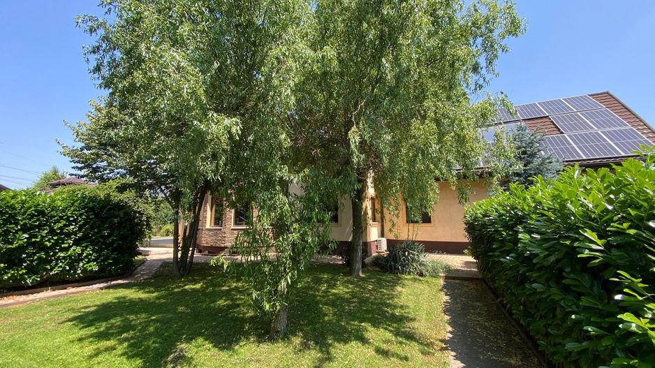 Vilă cu 8 camere, amplasament ultracentral-Dumbrăvița - Poză 3