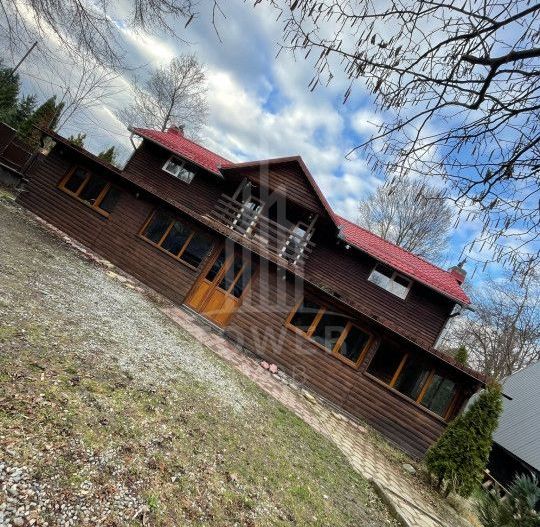 Dubla oportunitate la pret de una- Cabane de poveste Valea Avrigului - Poză 1