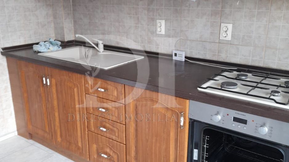 Apartament de inchiriat / doua camere separate / Porii , Floresti - Poză 4
