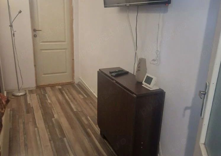 Camera camin- Valea Rosie - Poză 7