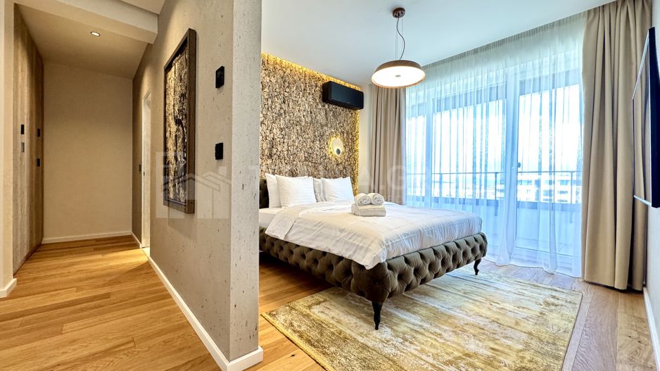 Penthouse de lux, prima închiriere, priveliște spre Tampa - Kasper Coresi - Poză 2