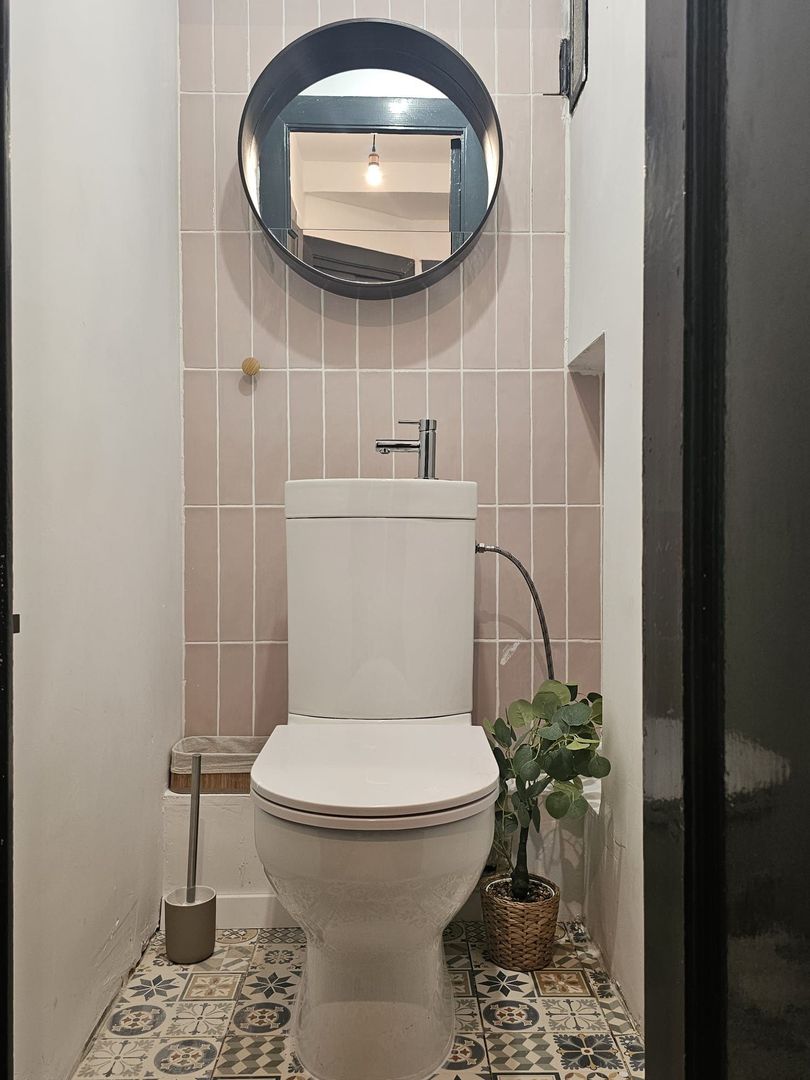 Apartament 4 camere ultracentral, renovat si mobilat, terasă spațioasă. - Poză 7