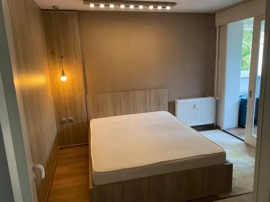 Vanzare apartament 3 camere Titan- Miniș - Poză 1