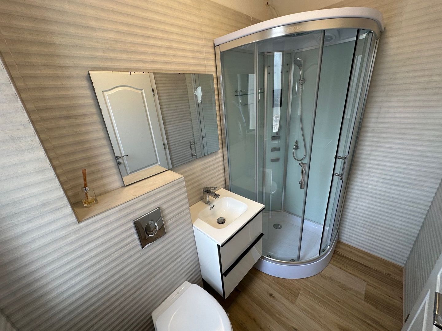 Duplex cu camera pe parter - Poză 13