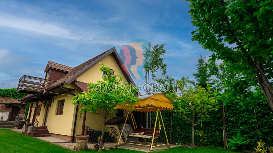 Casă nou construită în Centrul vechi Medias - Poză 3