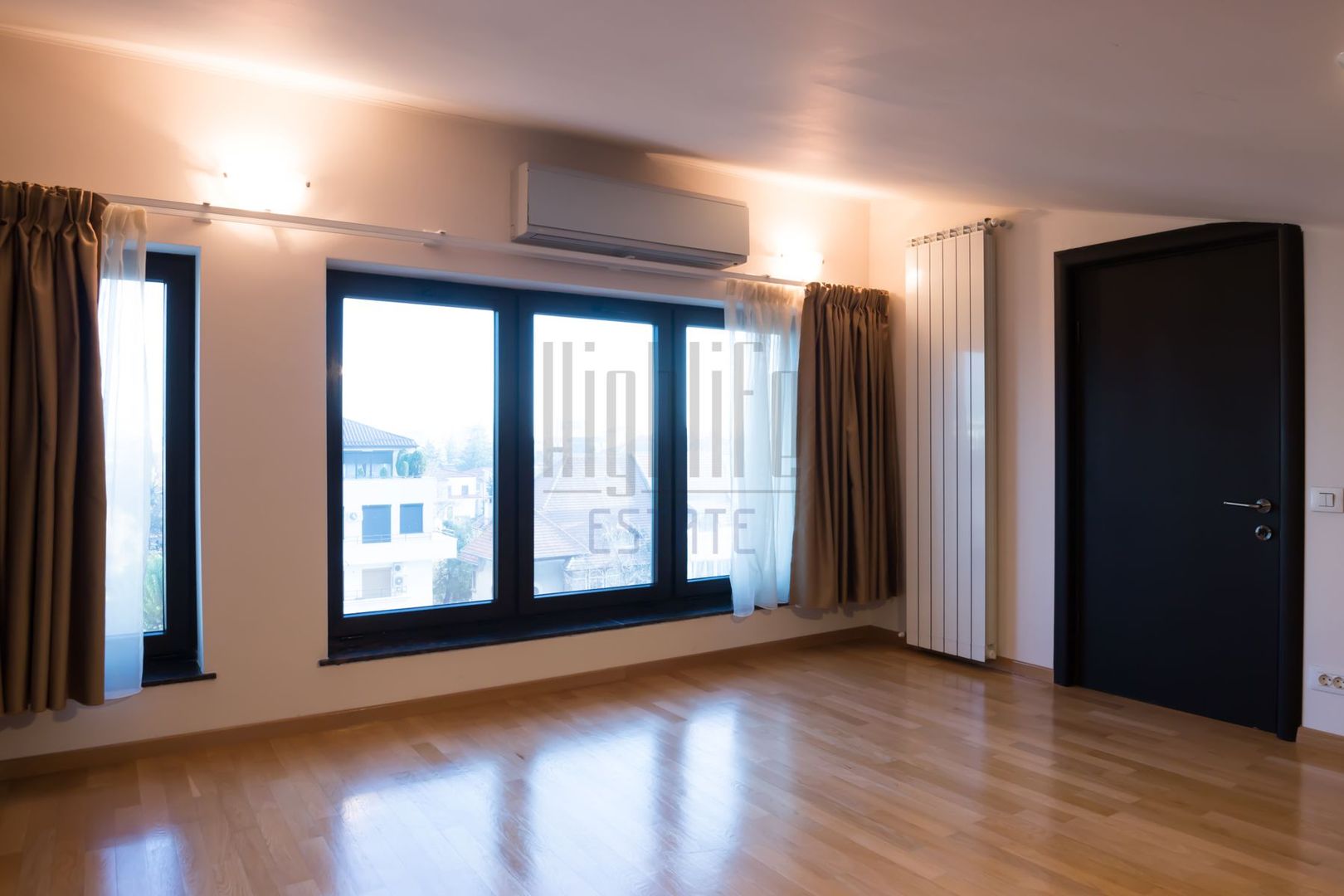 Penthouse de închiriat 5 camere Bdul Primăverii - Poză 6