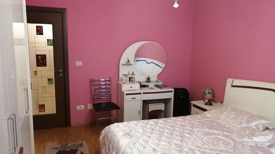 3 camere, structura mare, curte si garaj - Poză 17