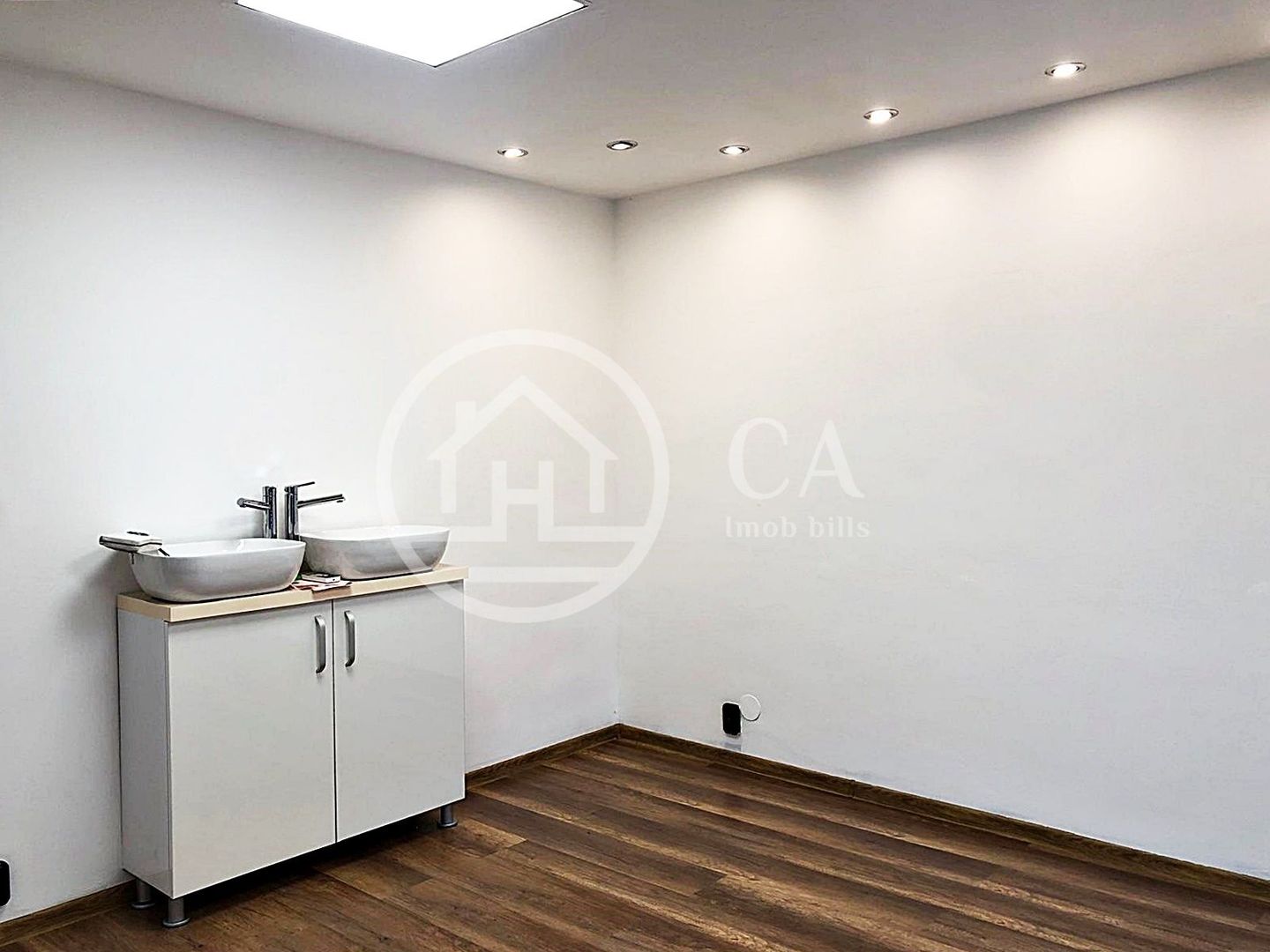 Spatiu comercial de vanzare in zona Decebal, Oradea - Poză 3