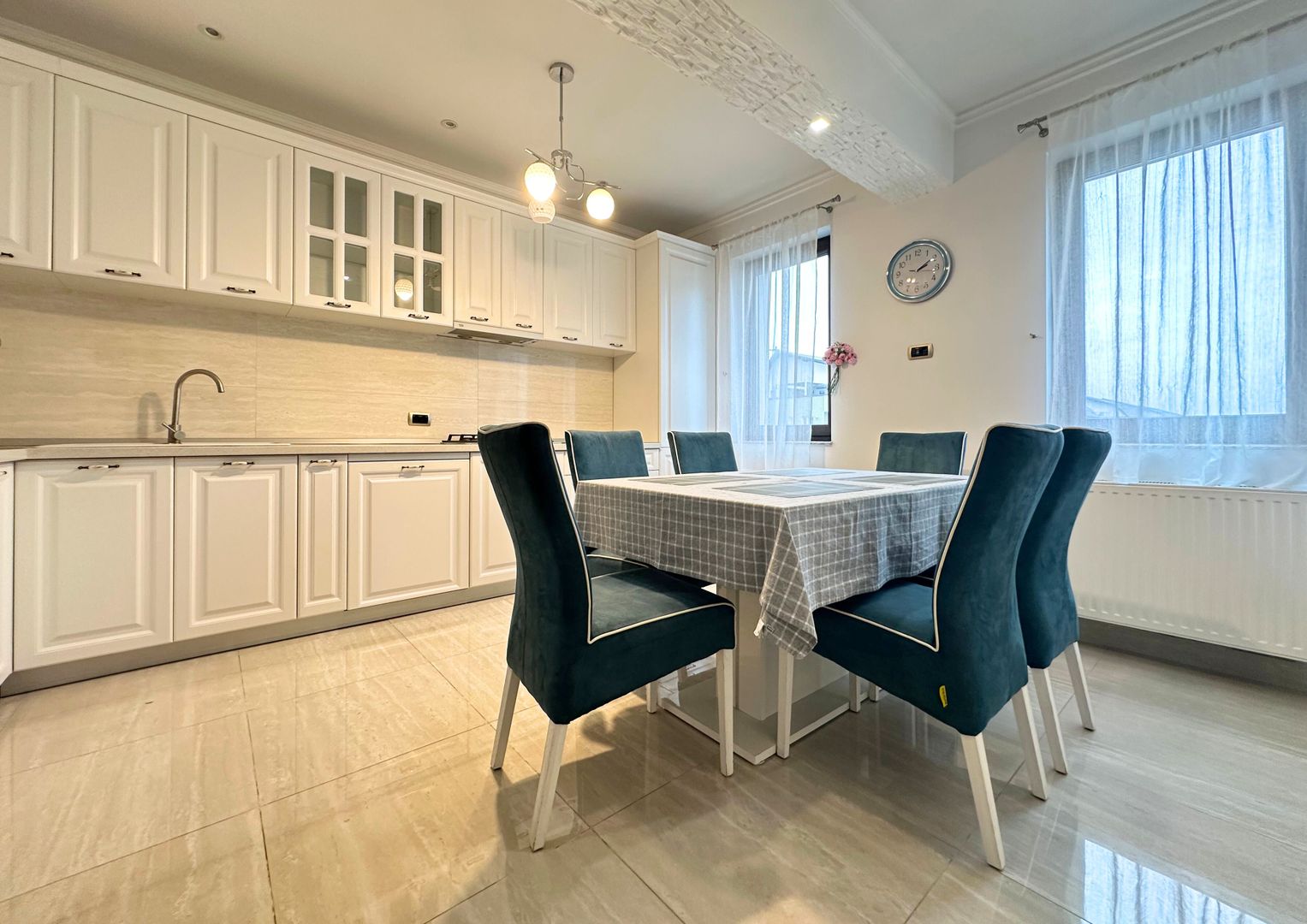 Vând apartament 3 camere 3 minute de Coresi complex ISARAN - Poză 27