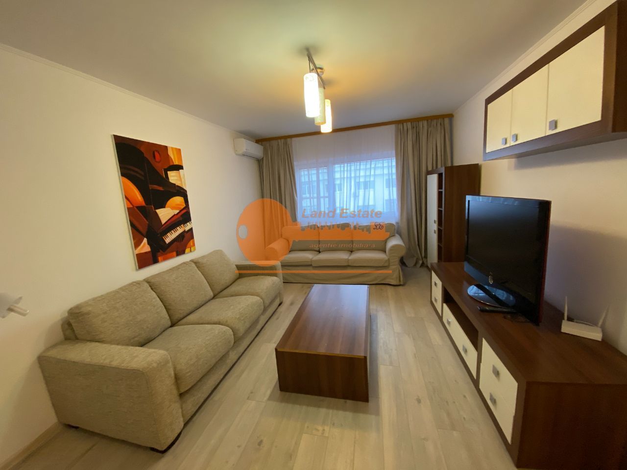 2 camere Aviatieie - Poză 2