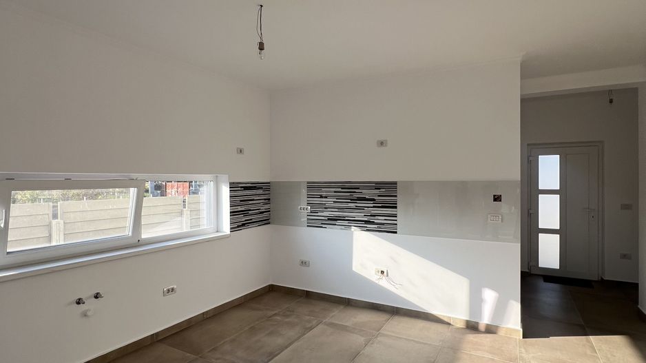 Vila Tip Duplex P+M spatioasa - pret bun - Poză 3