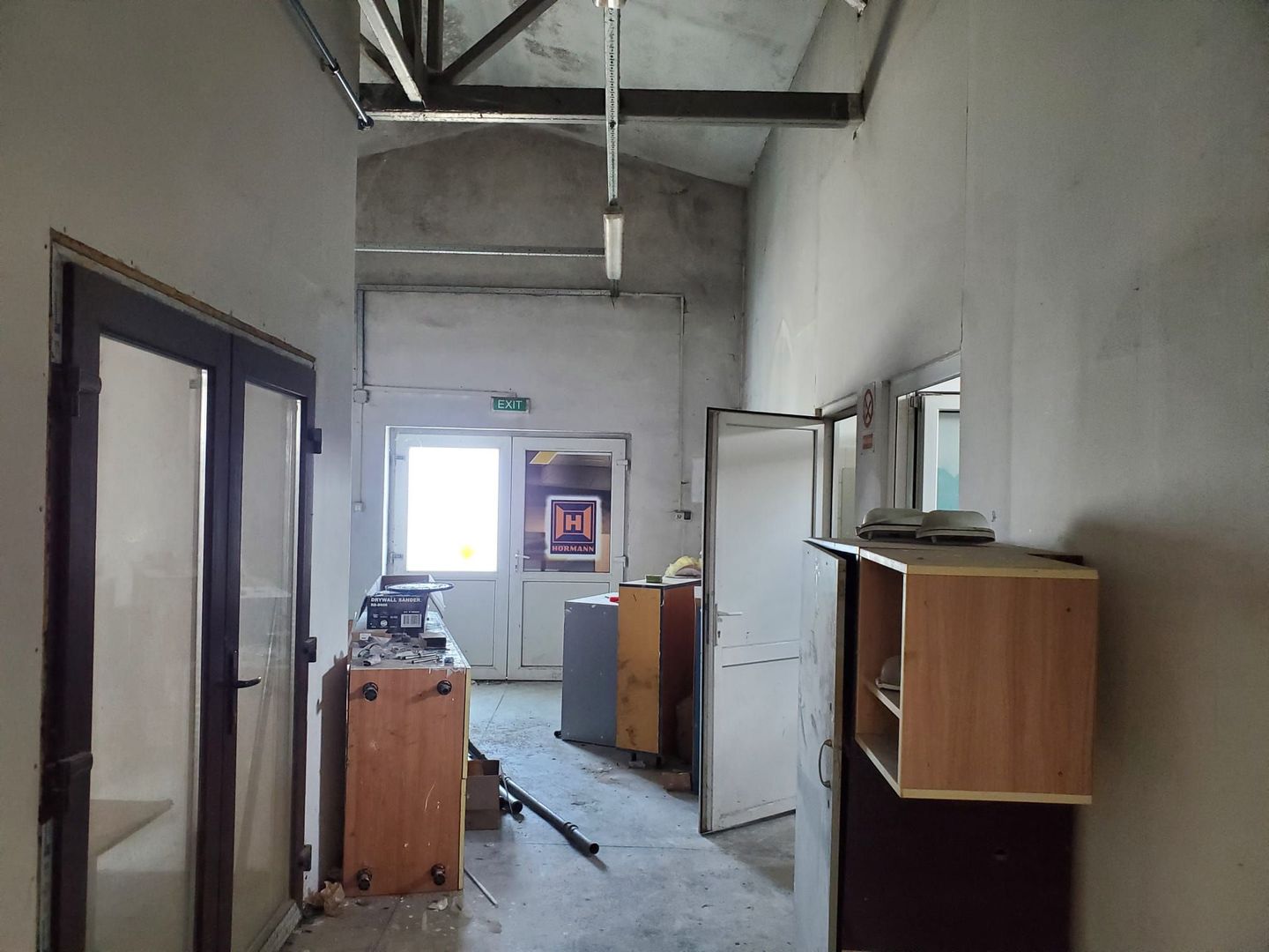 Hala depozitare  sau productie  Harman+ spatiu de birou! - Poză 7