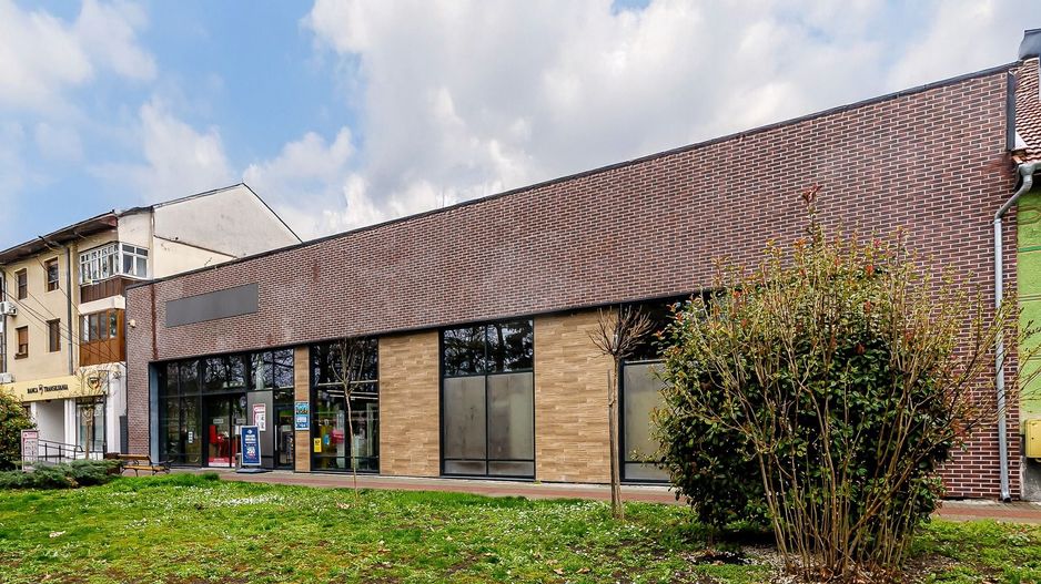 Spatiu comercial de vanzare cu chirias supermarket Profi - Poză 1